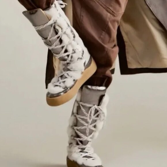 NIB Free People Wilder Boots Suede Shearling Arctic Fox Silver Size 6 $248 - Picture 2 of 10